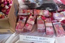 Polres Bekasi Kota Cokok...
