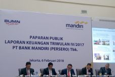 Laba Bersih Bank Mandiri...