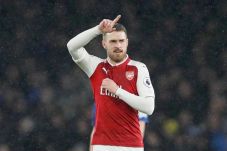 Aaron Ramsey Minta Naik...