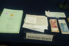 Kepala Desa Wanita Ini...
