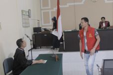Selundupkan TKI Ilegal,...
