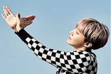 Unggah Foto J-Hope di...