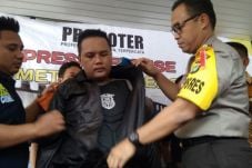 Polisi Gadungan Peras...