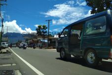 Arus Kendaraan di Jalur...