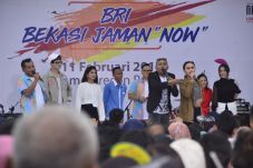 Ratusan Ribu Warga Bekasi...