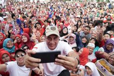 Edy Rahmayadi Jalan...