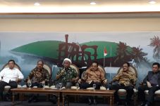 Golkar Cium Upaya Pecah...