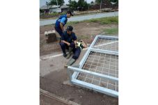 Pagar Gerbang KA Bandara...