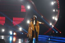Duet Joan dan Ayu Tutup...