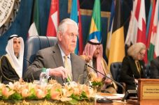 Tillerson Serukan Persatuan...