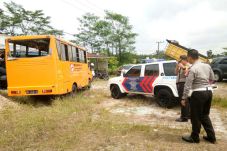 Bus Sekolah Sinar Mas...