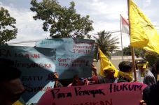 Massa PMII Minta Kejati...