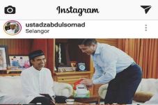 Ustaz Abdul Somad Disambut...