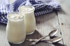 Konsumsi Yogurt Bisa...