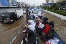 Penanganan Banjir, DKI...