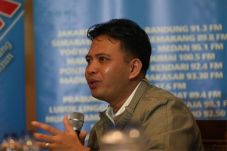 Survei Poltracking:...