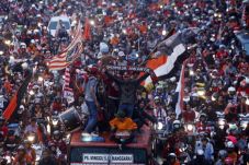 Jakmania Tumpah Ruah...