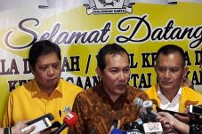 KPK Siap Pelajari Bukti...