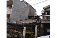 Rumah Berteralis Besi...