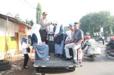 Angkot di Purwakarta...