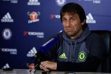 Antonio Conte Peringati...