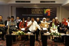 Kalangan Aktivis Serukan...