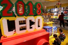 Lego Bangun Fondasi...