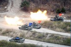 Latihan Militer Gabungan...