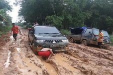Aktivitas Warga Terganggu...