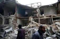 Prancis: Pemboman Ghouta...