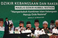 Enggan Tanda Tangan,...