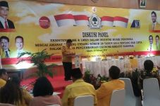 Golkar Ajak Artis dan...