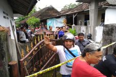 Tragis, Dukun Kertiasa...