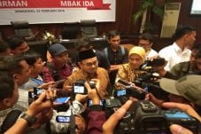 Sudirman-Ida Bertekad...