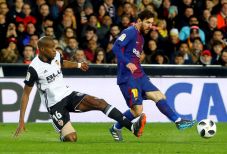 Geoffrey Kondogbia Buka...
