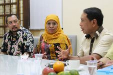 Zainudin Amali Pimpin...