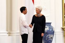 Pamer UKM, Jokowi Ajak...