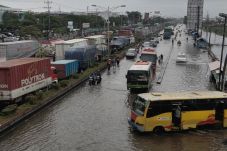 Kerusakan Jalan Pantura...
