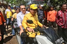 DPR Minta BNPB dan Kemensos...