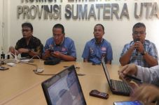 Sidang JR Saragih, KPU...