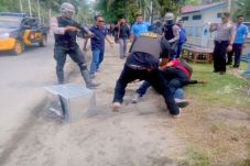 Kotak Suara Dirampas,...