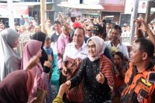 Pasangan Eramas Dapat...
