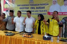 Emil Dardak Ingin Akses...