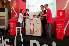 Plastic Reborn Cara...