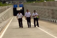 Resmikan Underpass Kartini,...