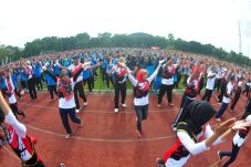 10.573 Mahasiswa Unnes...