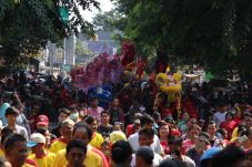 Ribuan Warga Bekasi...