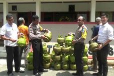 Jual Elpiji Subsidi...