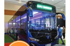 Bus Listrik Solusi Ramah...