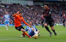 Arsenal Tumbang di Markas...